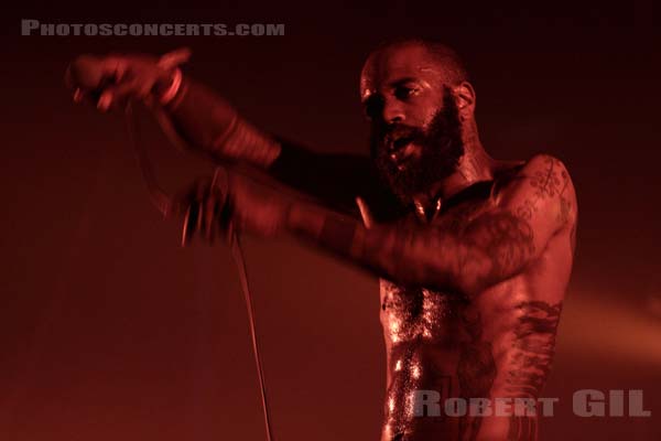 DEATH GRIPS - 2012-11-03 - PARIS - Grande Halle de La Villette - 